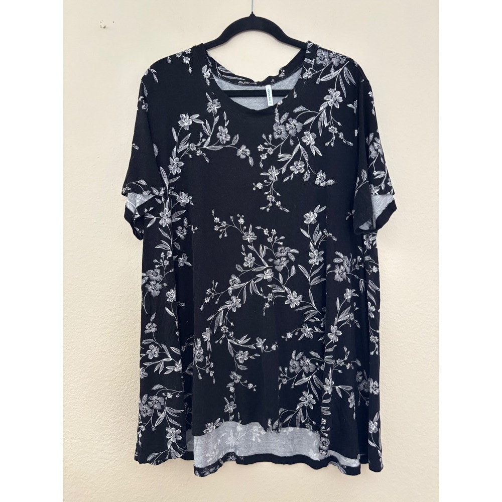 POPYOUNG Womens 3XL Black White Floral High Low Tunic Tee Short Sleeve A998